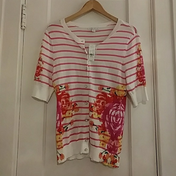 New York & Company Sweaters - New York & Co Summer 1/2 Sleeve Floral Cardigan